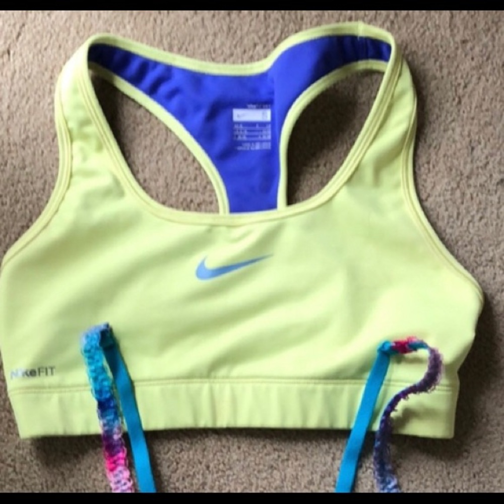 Nike bra